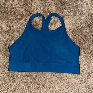 Fabletics sports bra with removable pads
